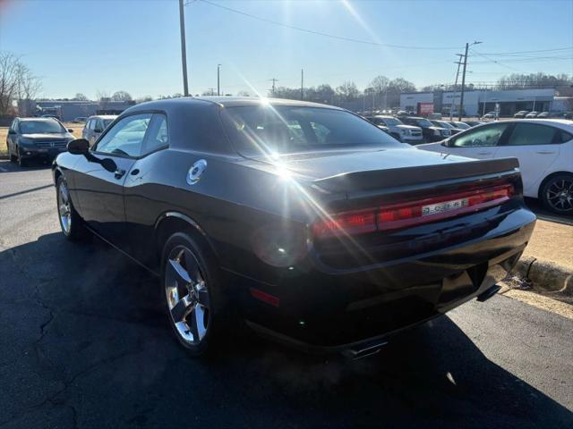 2012 Dodge Challenger SXT