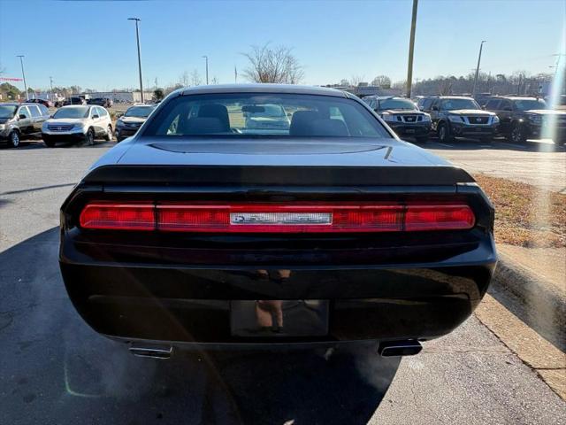 2012 Dodge Challenger SXT