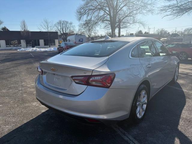 2022 Chevrolet Malibu FWD LT