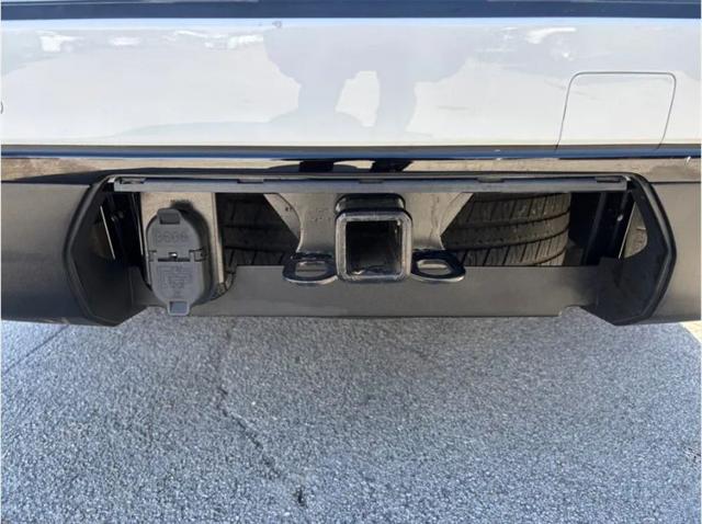 2022 GMC Yukon XL 4WD SLE