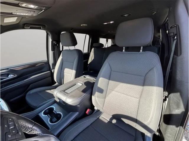 2022 GMC Yukon XL 4WD SLE
