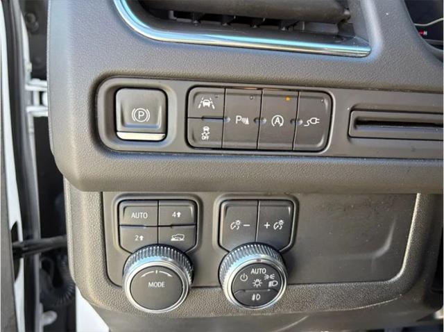 2022 GMC Yukon XL 4WD SLE