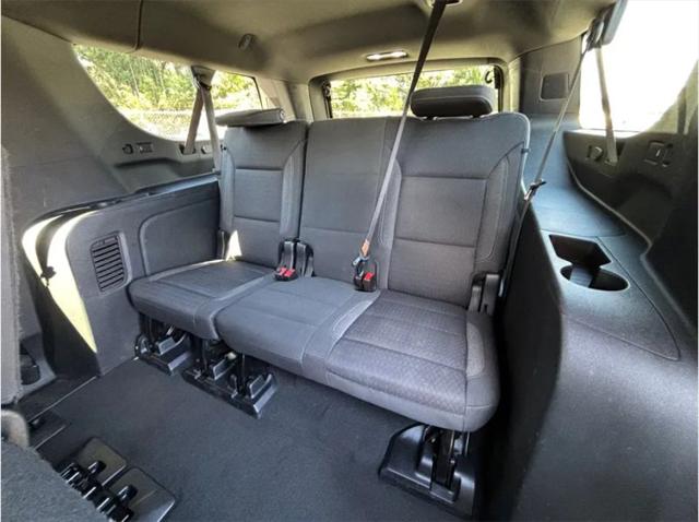 2022 GMC Yukon XL 4WD SLE