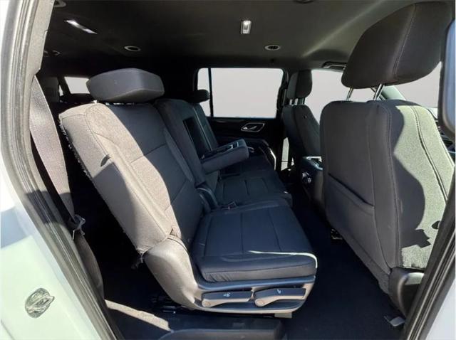 2022 GMC Yukon XL 4WD SLE