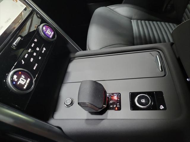 2026 Land Rover Discovery Gemini Edition