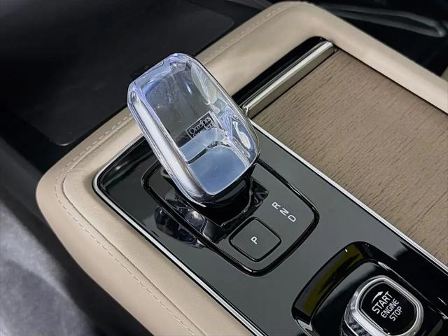 2026 Volvo XC90 Plus, B6 AWD Gas (mild hybrid), Gasoline, Bright, 7 Seats
