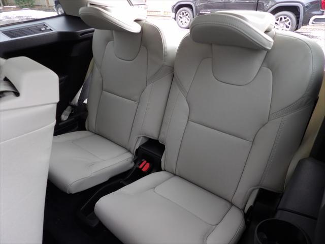 2026 Volvo XC90 Plug-In Hybrid Ultra, T8 AWD, Electric/Gasoline, Bright, 7 Seats