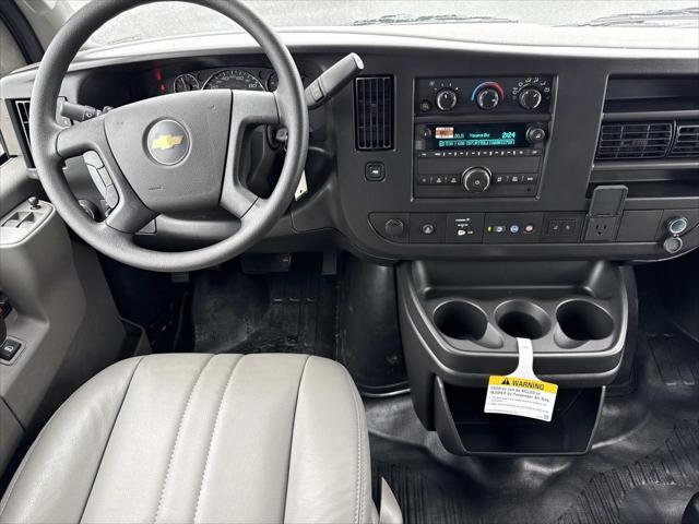 2026 Chevrolet Express Cargo Van 2500 Regular Wheelbase, WT, RWD
