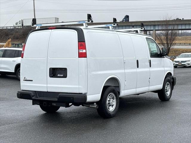 2026 Chevrolet Express Cargo Van 2500 Regular Wheelbase, WT, RWD