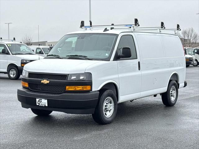 2026 Chevrolet Express Cargo Van 2500 Regular Wheelbase, WT, RWD