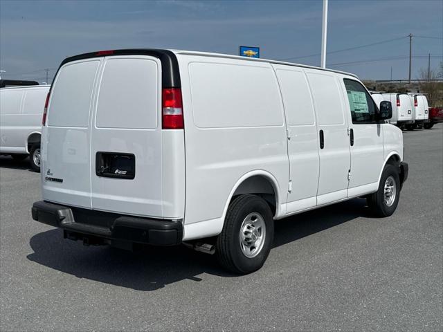 2026 Chevrolet Express Cargo Van 2500 Regular Wheelbase, WT, RWD
