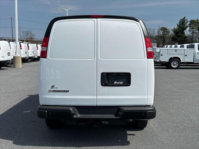 2026 Chevrolet Express Cargo Van 2500 Regular Wheelbase, WT, RWD
