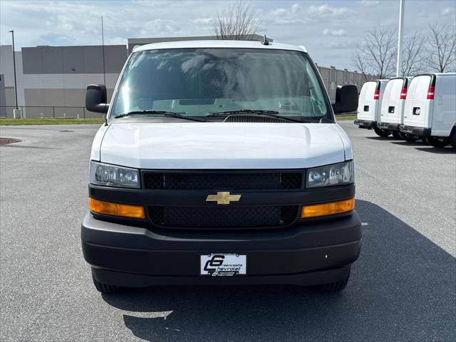 2026 Chevrolet Express Cargo Van 2500 Regular Wheelbase, WT, RWD