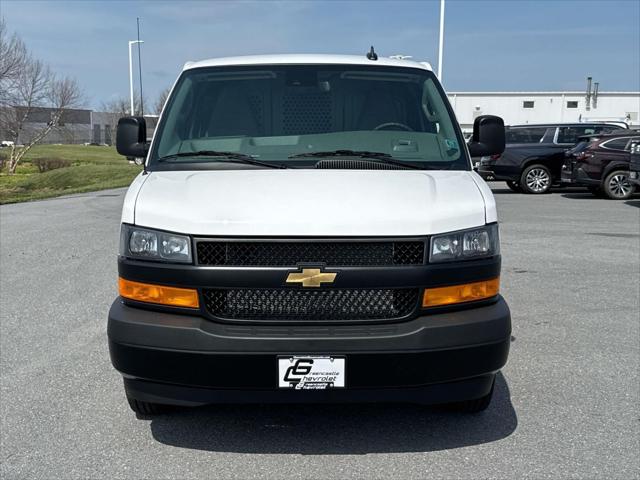 2026 Chevrolet Express Cargo Van 2500 Regular Wheelbase, WT, RWD