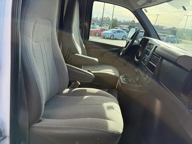 2015 Chevrolet Express Cutaway 3500