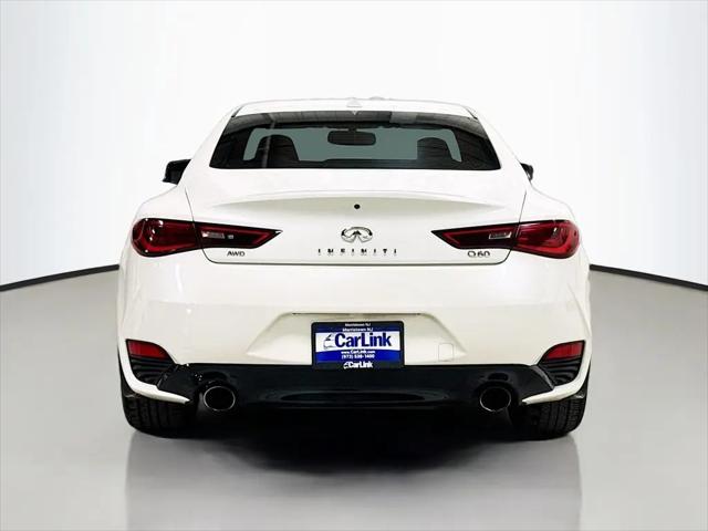 2017 INFINITI Q60 2.0t Premium