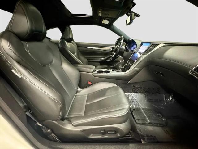 2017 INFINITI Q60 2.0t Premium