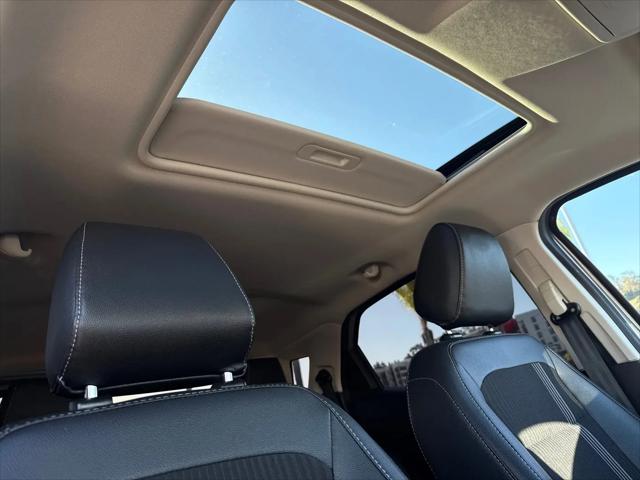 2022 Ford EcoSport SES