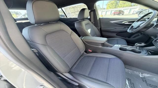 2026 Buick NV Preferred FWD