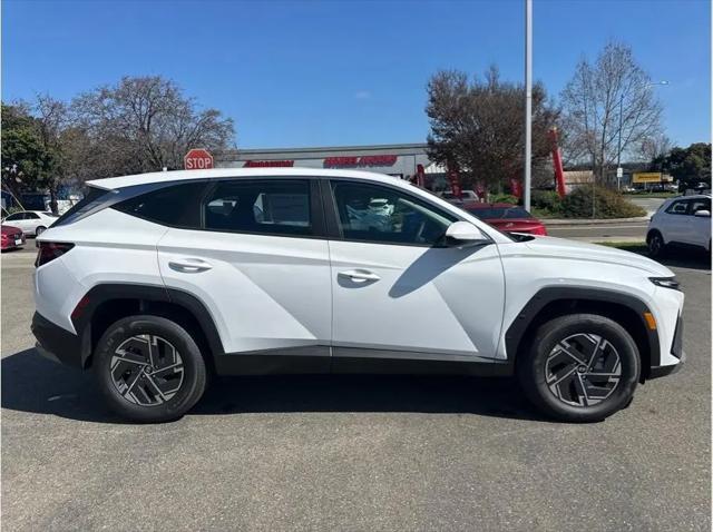 2026 Hyundai Tucson Hybrid Blue SE