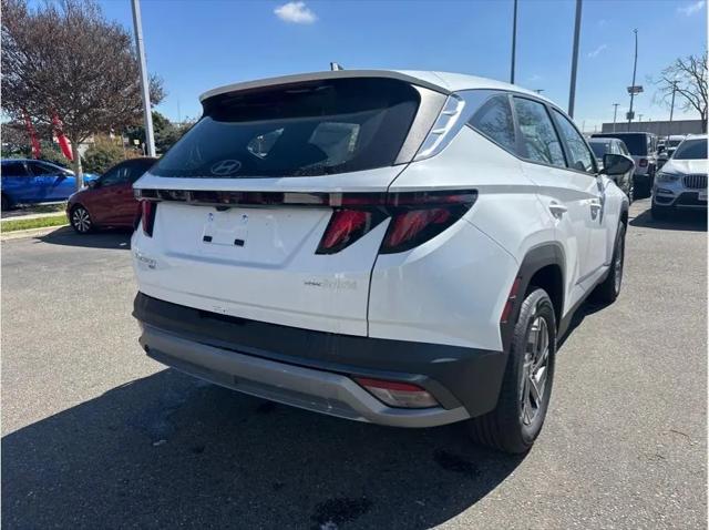 2026 Hyundai Tucson Hybrid Blue SE