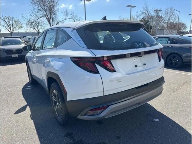 2026 Hyundai Tucson Hybrid Blue SE