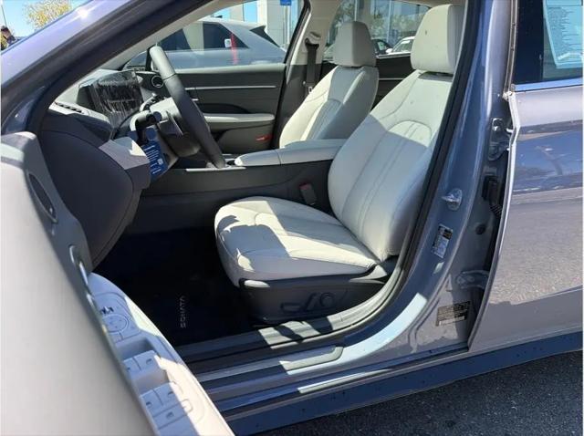 2026 Hyundai Sonata Hybrid Limited