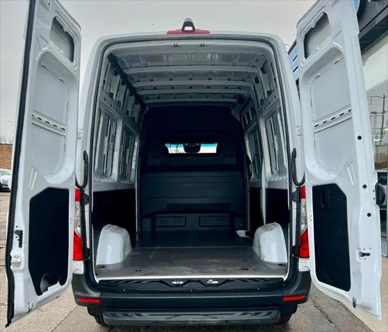 2024 Mercedes-Benz Sprinter 2500 Standard Roof 4-Cyl Diesel HO