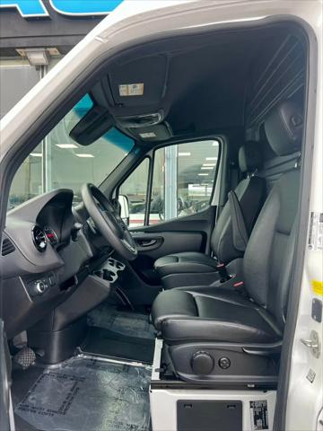 2024 Mercedes-Benz Sprinter 2500 Standard Roof 4-Cyl Diesel HO