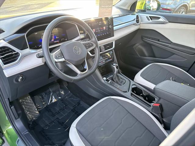 2025 Volkswagen Taos 1.5T SE