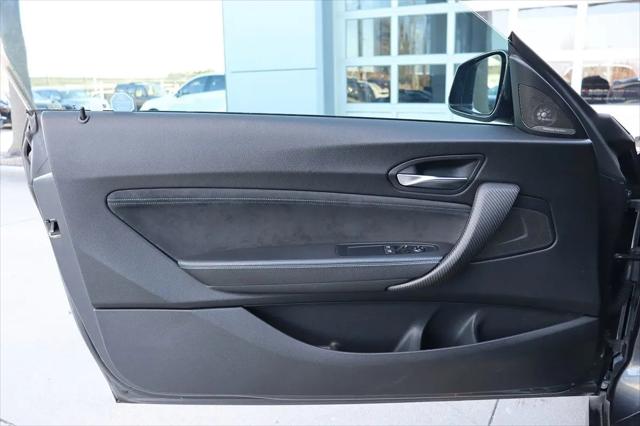 2017 BMW M2 Standard