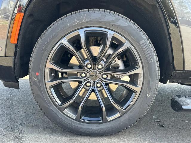 2026 Jeep Grand Wagoneer L Summit Obsidian 4x4