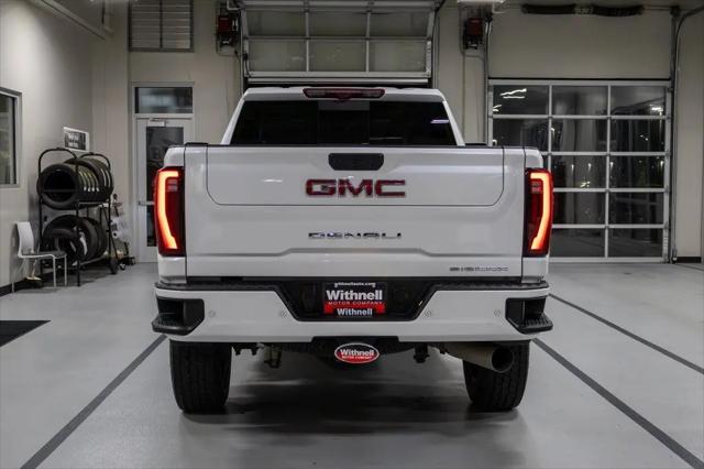 2024 GMC Sierra 3500HD 4WD Crew Cab Standard Bed Denali