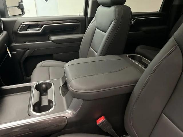 2026 Chevrolet Silverado 3500HD Crew Cab, Long Bed, LTZ Dual Rear Wheel, RWD