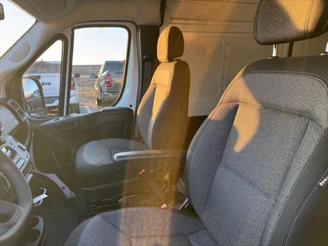 2026 Ram ProMaster Cargo Van Tradesman High Roof 159" WB w/Pass Seat
