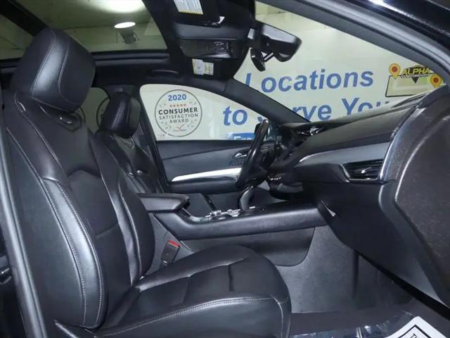 2023 Cadillac XT4 AWD Premium Luxury