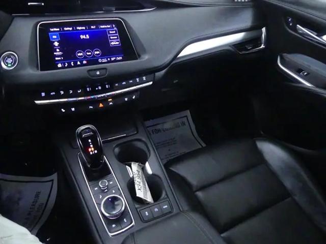 2023 Cadillac XT4 AWD Premium Luxury