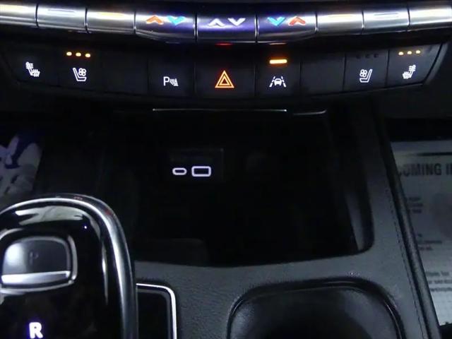2023 Cadillac XT4 AWD Premium Luxury