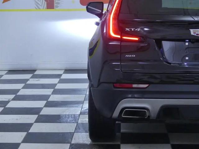 2023 Cadillac XT4 AWD Premium Luxury