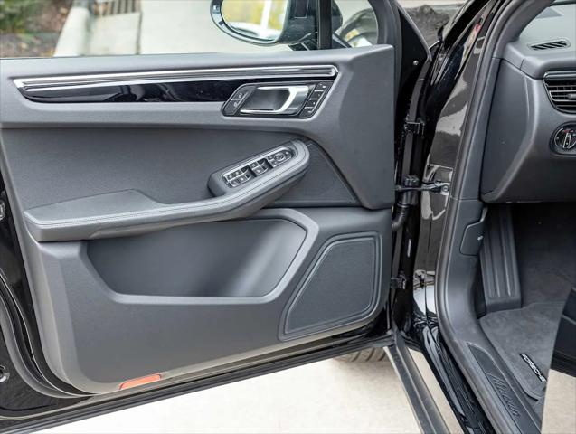 2026 Porsche Macan T