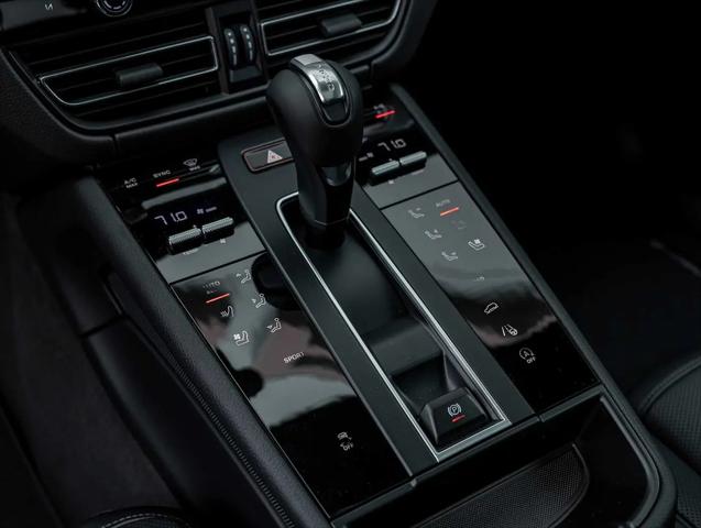 2026 Porsche Macan T