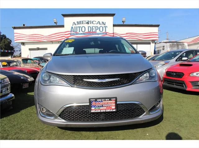 2020 Chrysler Pacifica Touring