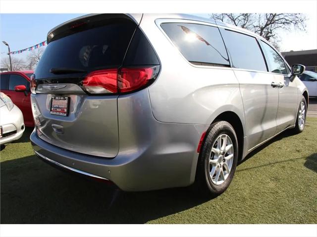 2020 Chrysler Pacifica Touring