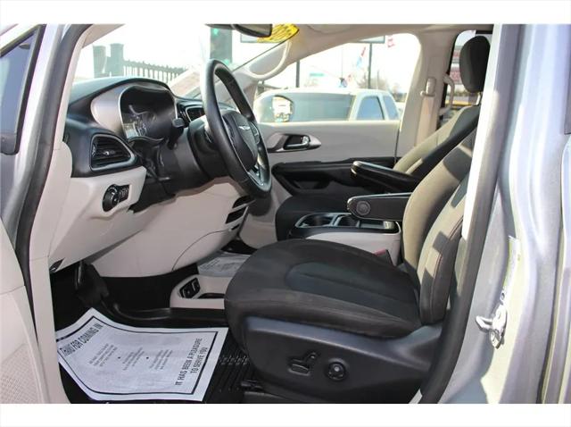 2020 Chrysler Pacifica Touring