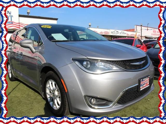 2020 Chrysler Pacifica Touring for sale in Modesto, CA