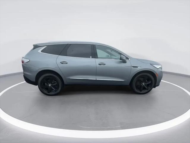 2024 Buick Enclave Essence AWD
