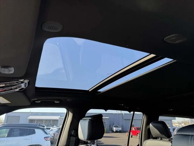 2026 Jeep Grand Wagoneer Summit Obsidian 4x4