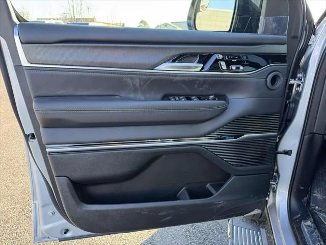 2026 Jeep Grand Wagoneer Summit Obsidian 4x4