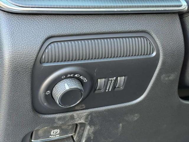2026 Jeep Grand Wagoneer Summit Obsidian 4x4
