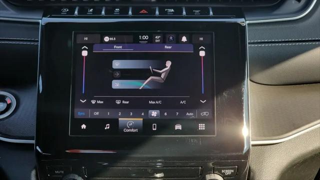 2025 Jeep Grand Cherokee L Laredo X 4x4